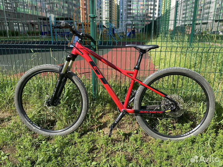 Велосипед gt avalanche 27.5 Elite размер S