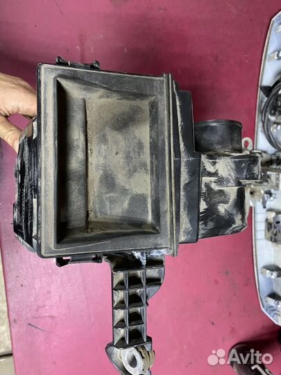 Корпус воздушного фильтра LADA Vesta