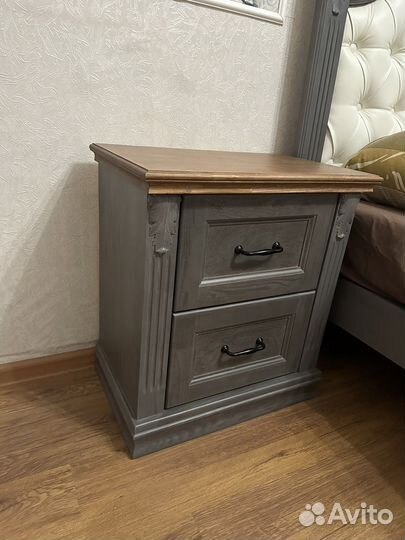 Тумба прикроватная Лаура массив