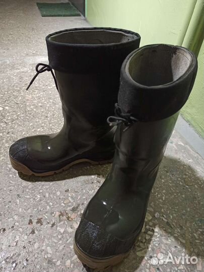 Резиновые сапоги зимние
