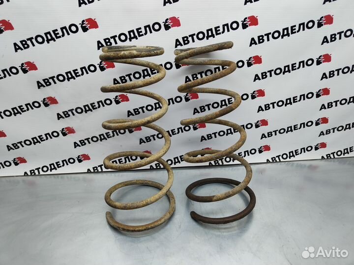 Пружины задние Toyota Corolla E100 1994 г.в