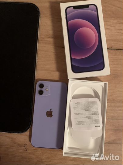 iPhone 12, 64 ГБ