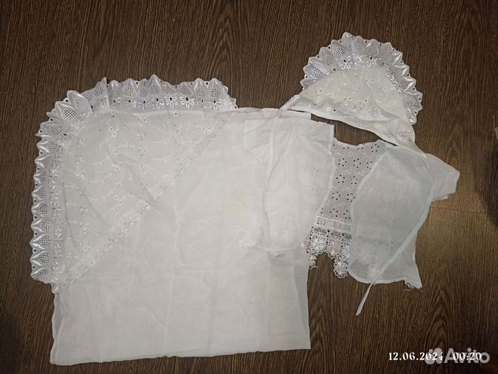 Уголок конверт распашонка чепчик на выписку белый