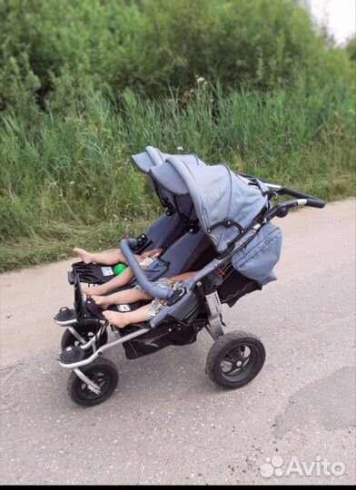 Коляска для двойни