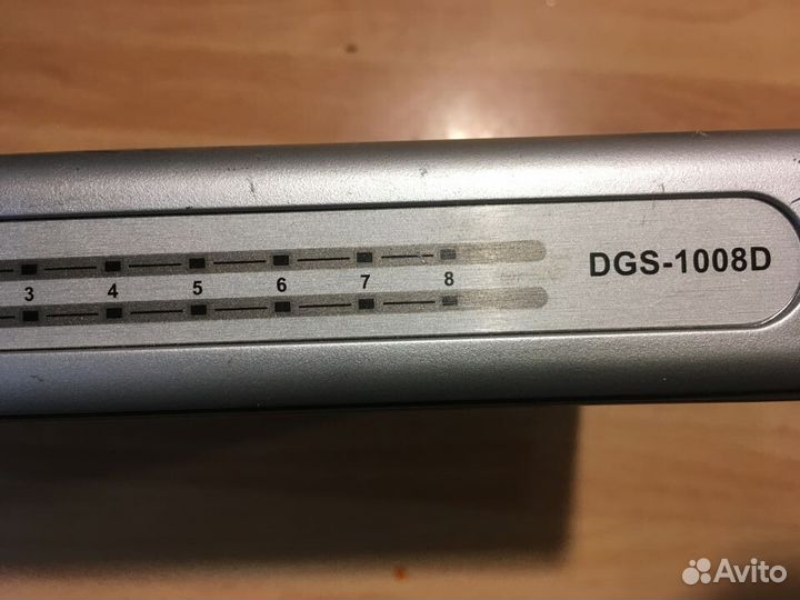 Коммутатор D-Link DGS-1008D гигабитный 8 портов