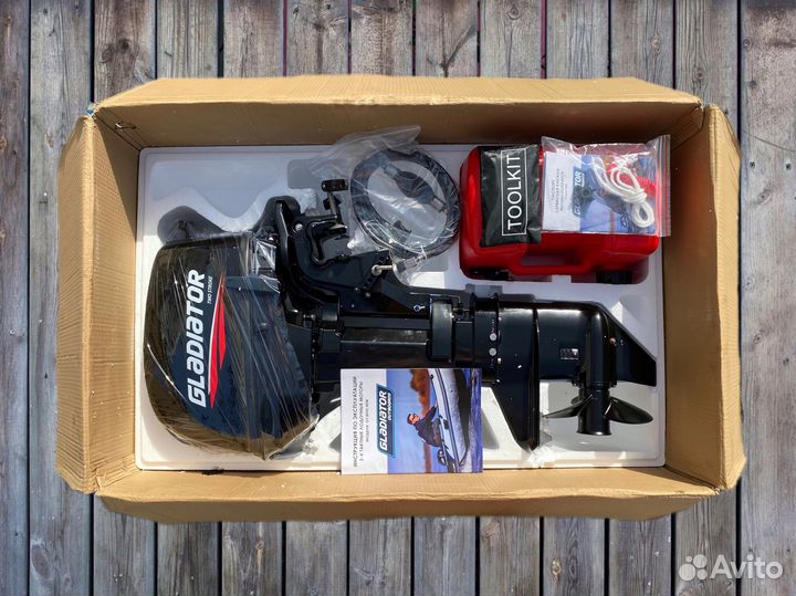 Новый мотор Gladiator 9.8 л.с. / Гладиатор