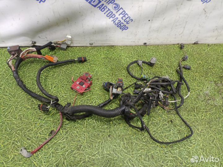 Проводка двигателя Рено Сценик 2 Рест хэтчбэк 1.5