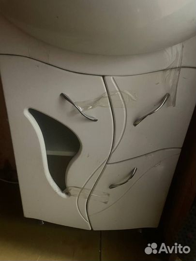 Тумба с раковиной для ванной бу