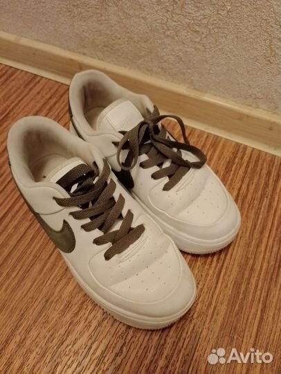 Кроссовки 36