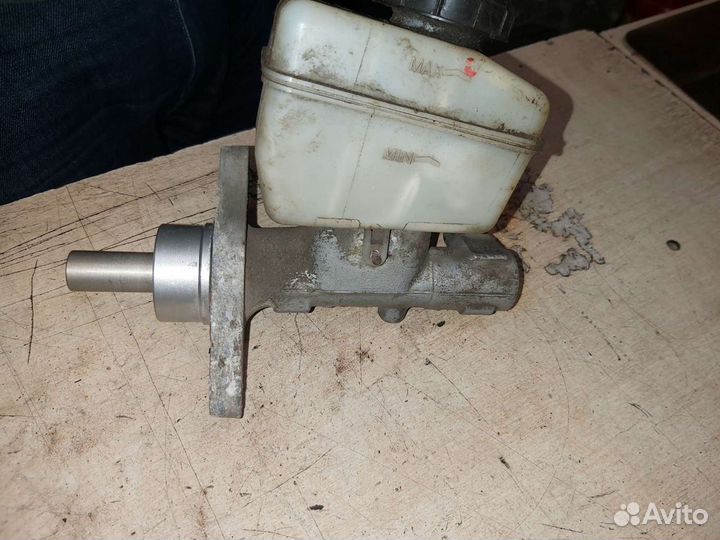 Цилиндр тормозной главный Renault Logan 2005-2014