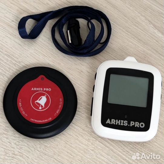 Кнопка вызова персонала и часы для мед учреждений