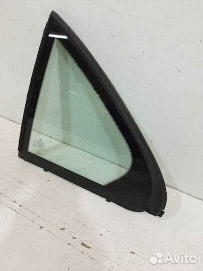 Стекло двери заднее левое Mercedes-Benz C-Class