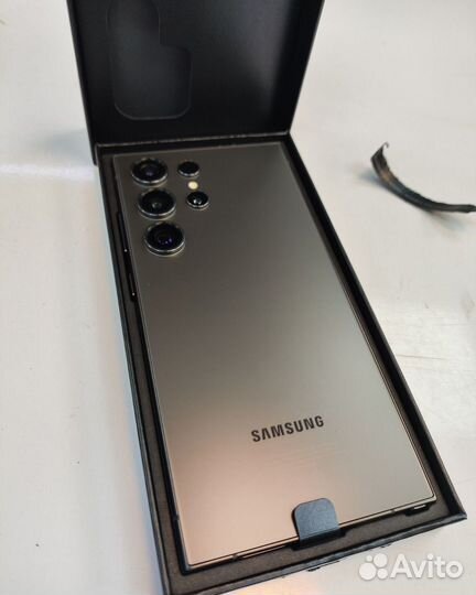 Samsung Galaxy S24 Ultra, 12/512 ГБ