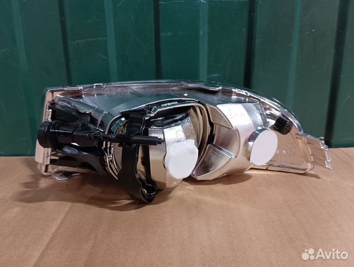 Фара противотуманная правая Skoda Octavia 2