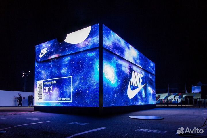 Рекламный экран с бесплатной доставкой