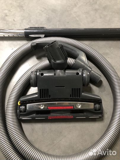 Шланг и щетка для пылесоса Bork V705