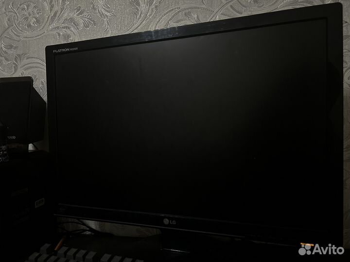 Монитор для компьютера 22 дюйма LG