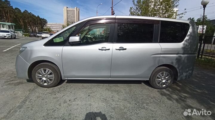 Nissan Serena 2.0 CVT, 2012, 176 000 км