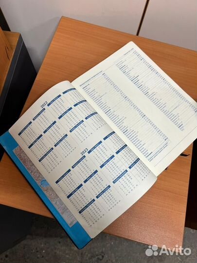Блокноты ежедневники кожаный