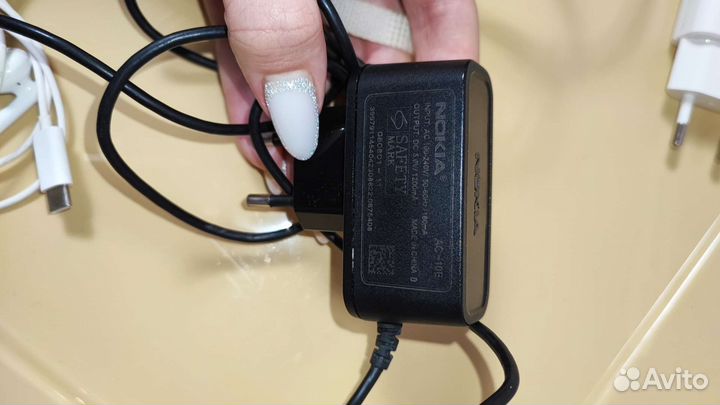 Блок питания Huawei, зарядное устройство Nokia