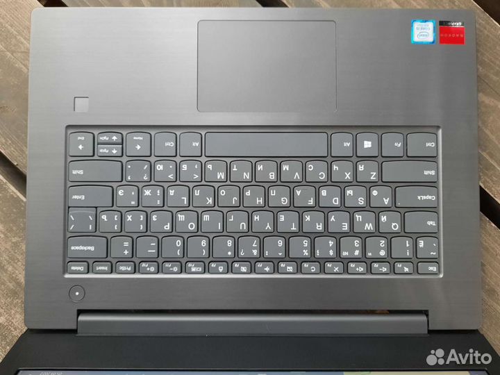 Игровой Lenovo 14