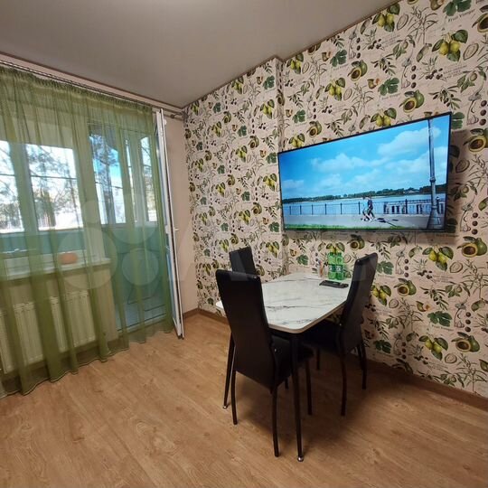 1-к. квартира, 42 м², 1/5 эт.