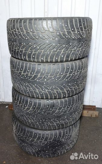 Nokian Tyres Hakkapeliitta 9 SUV 295/35 R21 107T