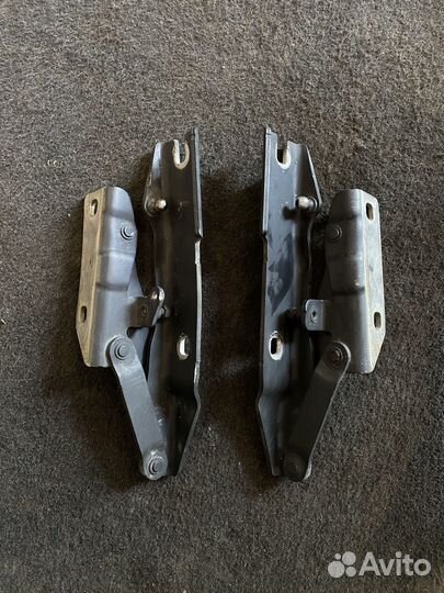 Петли капота BMW e60 (оригинал)