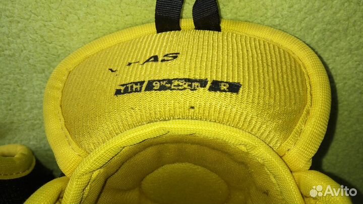 Хоккейная защита голени и колена для детей