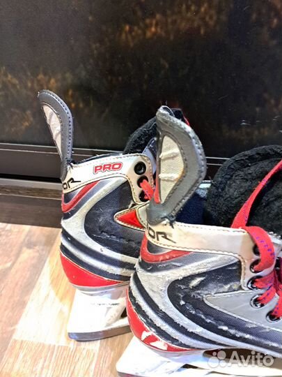 Хоккейные коньки bauer vapor