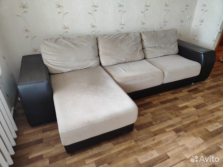 Диван угловой