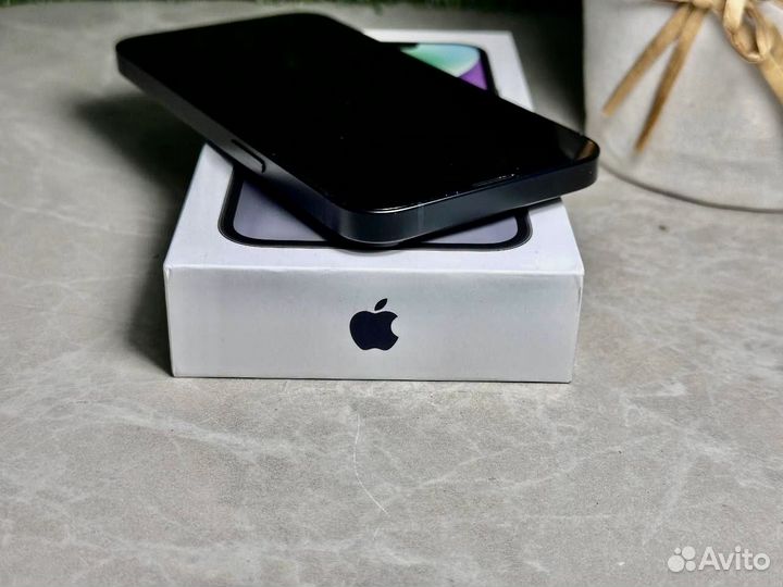 iPhone 14, 256 ГБ