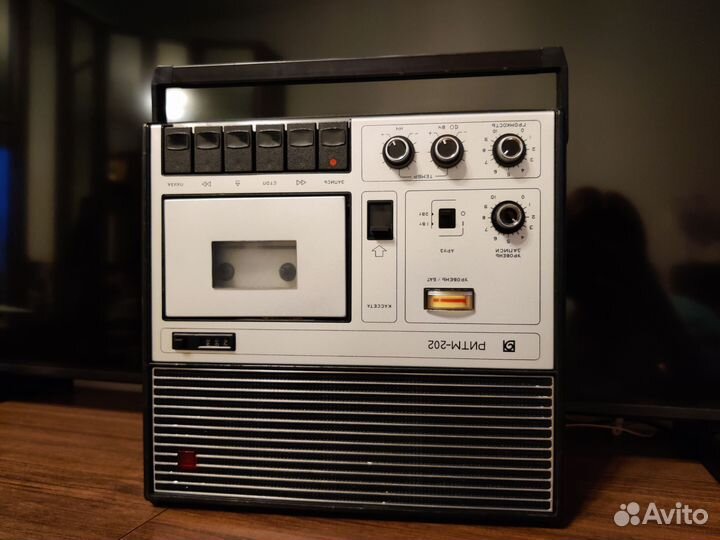 Кассетный магнитофон Ритм 202 (клон Весна 202)