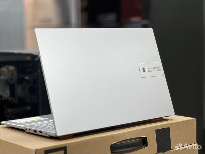 Новый Asus VivoBook IPS N200 с подсветкой