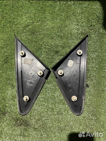 Уголок зеркала Ford Focus 2