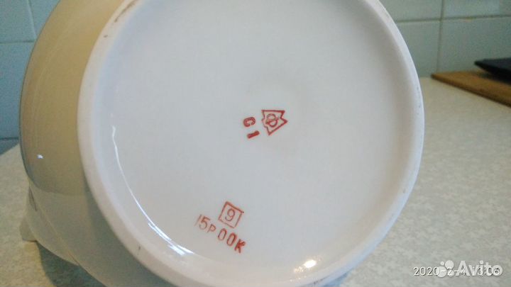 Чайник фарфоровый