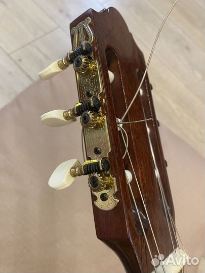 Гитара (Cremona)