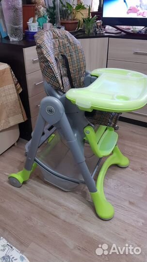 Стульчик для кормления cam