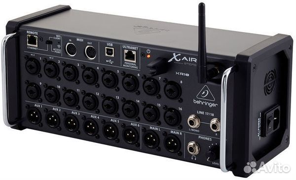 Цифровой микшер Behringer X Air XR18