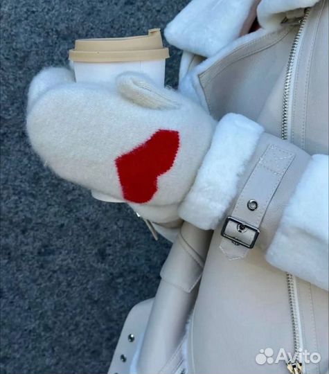 Варежки женские милые