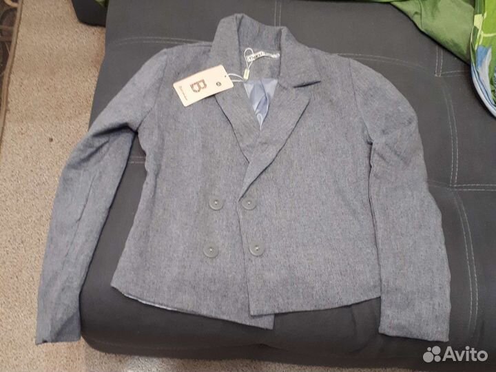 Пиджак новый школьный