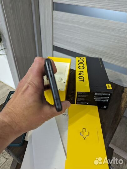 Xiaomi Poco F4 GT, 8/128 ГБ