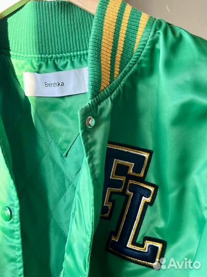 Атласный бомбер Bershka 44/46