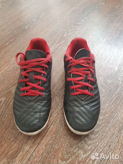 Футбольные бутсы