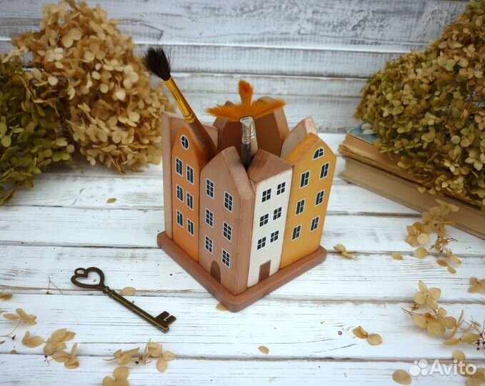 Карандашница из дерева. Органайзер настольный