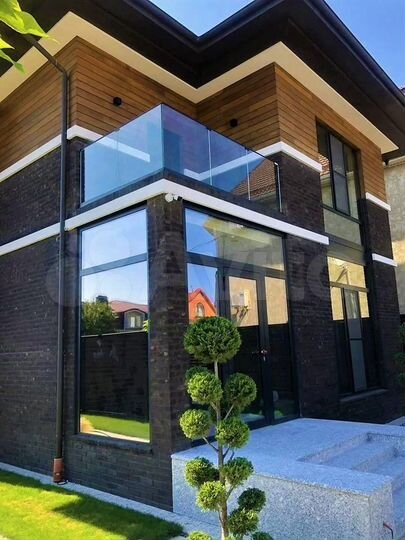 Дом 250 м² на участке 8 сот.