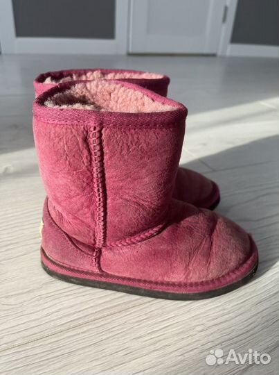 Ugg