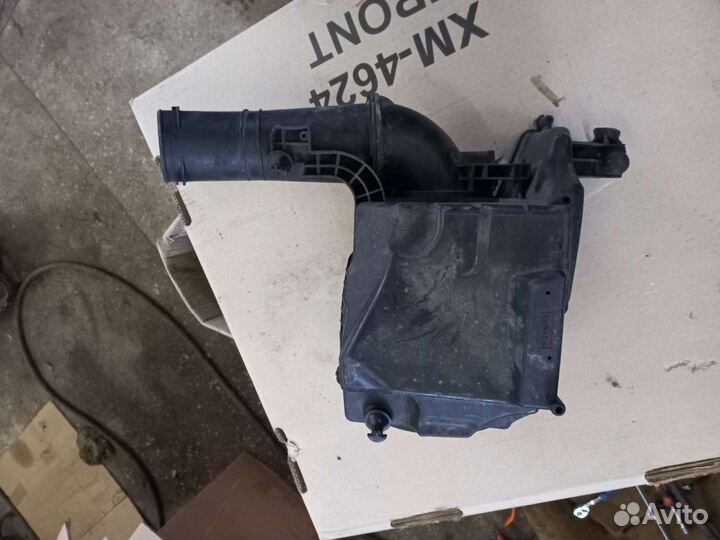 Корпус фильтра Ford Focus 2008