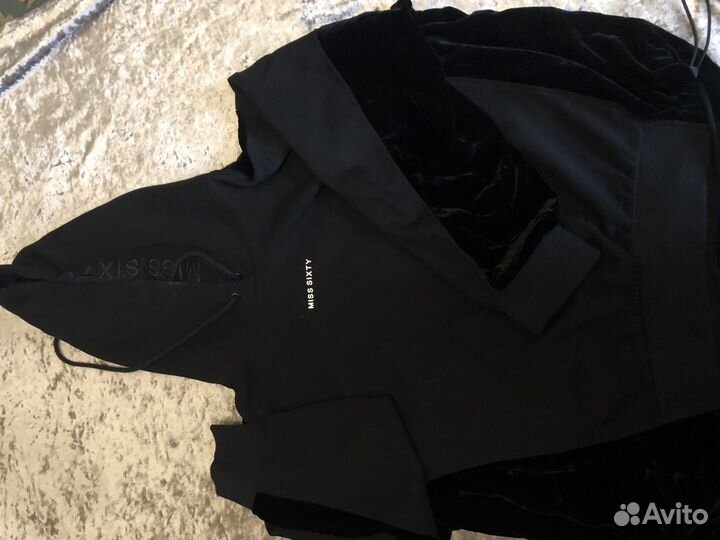 Спортивный костюм женский