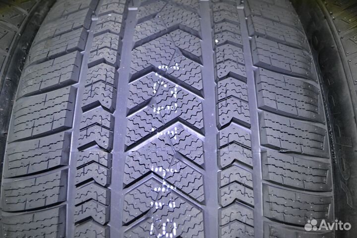 Tourador Winter Pro TSU1 265/35 R18 97V
